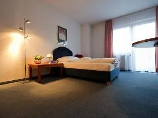 Hotell Feuerbach Im Biberturm Stuttgart