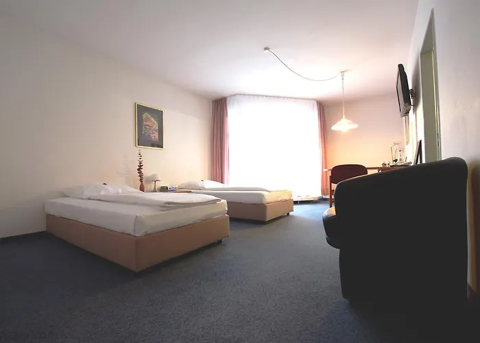 Feuerbach Im Biberturm 4*