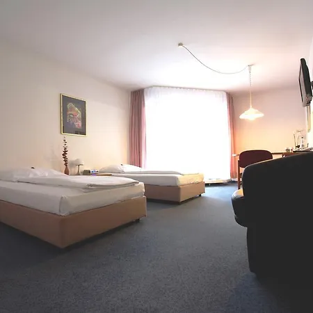 Feuerbach Im Biberturm 4*